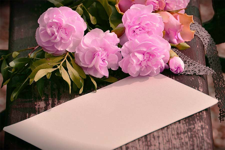 Makna-Penting-di-Balik-Karangan-Bunga-Duka-Cita