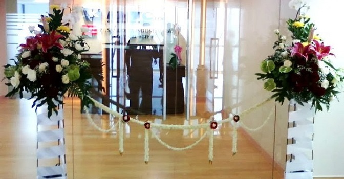 bunga standing Surabaya