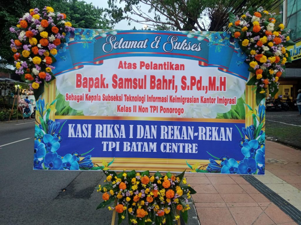 Jual Karangan Bunga Papan Online Istana Florist Surabaya 6